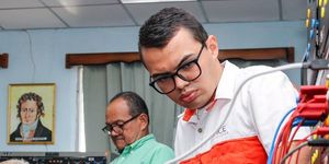 Docentes de la Facultad de Ingeniería Eléctrica participaron de una capacitación sobre el uso del Sistema de Entrenamiento Electromecánico de la Serie de LabVolt Modelo 8010 de Festo, en el Centro Regional de Veraguas, del 24 al 26 de febrero.