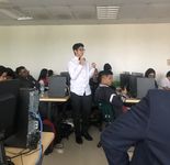 Estudiante del profesor Picota su proyecto con gran elocuencia y pasión. 