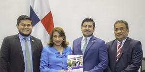 Autoridades de la UTP presentan informe de gestión 2025 ante la Asamblea Nacional.