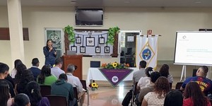 Estudiantes de la FII participan de la Conferencia Evolución del canal de Panamá. 