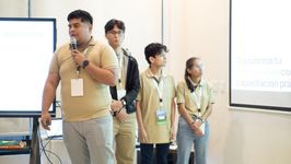 Los jóvenes Joel Rodríguez, de la Facultad de Ingeniería Industrial, junto con Jesús Moreno y Reynaldo Ábrego, de la Facultad de Ingeniería de Sistemas Computacionales.