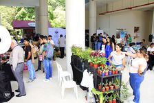 El lobby del Edificio de Facilidades Estudiantiles fue sede de esta actividad.