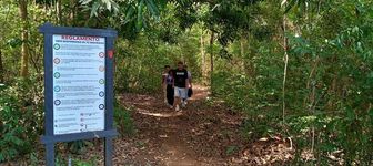 Gira académica a senderos ubicados en las inmediaciones de dentro de los terrenos de la EAL.