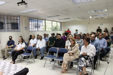 Autoridades de la UTP, docentes y administrativos