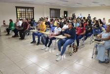 El Mgtr. Adriano Martínez, Director del Centro, les sugirió a los estudiantes anotar esta fecha, ya que marcará un antes y después en su vida como una experiencia que moldeará sus sueños y objetivos.