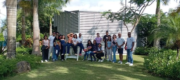 Estudiantes del Centro Regional visitan Proyectos de Casa Wanda. 