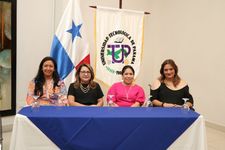 Dra. Victoria Serrano, Dra. Lilia Muñoz, Dra. Jessica Guevara, Mgtr. Taina Mojica.