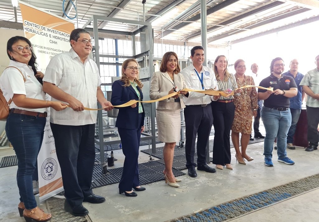 UTP inaugura Laboratorio de Biosólidos | UTP Sostenible